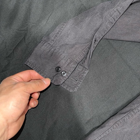 A small button down gray shirt - Picture 4 of 7